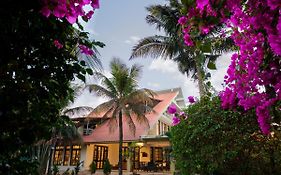 Nirvana Luxurious Pool Garden Villa In Vasai